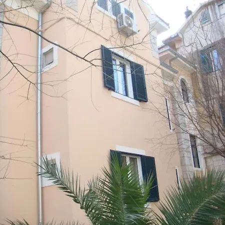 Апартаменты Brand New 2024 Garden View Сплит